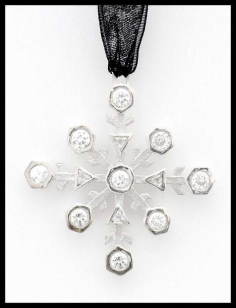 unique designer jewellery by the balck daisy company